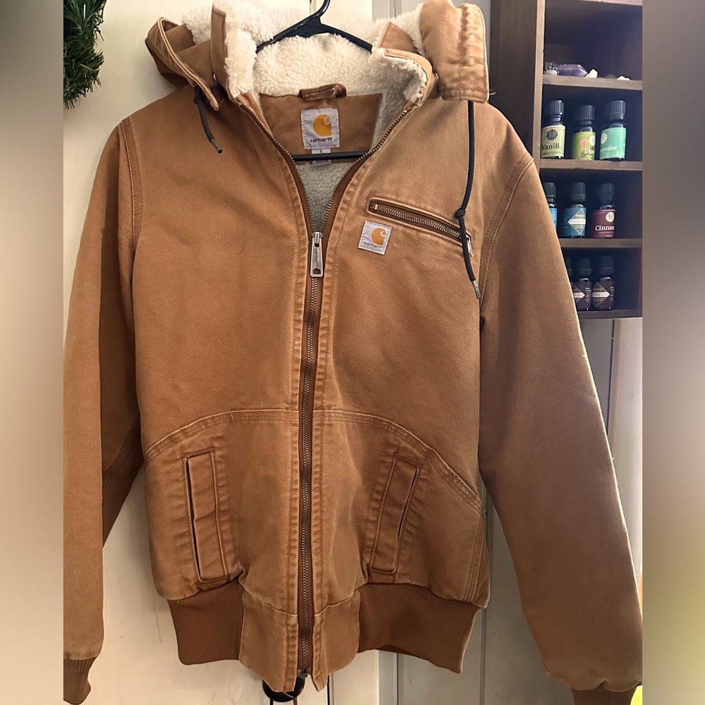 Women’s small carhartt jacket